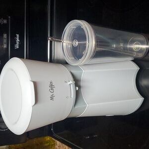 New Mint/Pale Blue Color Mr. Coffee Iced Coffee Maker